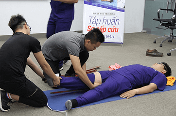 learning first aid correctly will help you save people